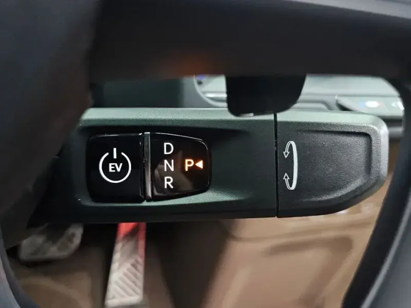 2023 Kia EV9 с пробегом 84 139 км