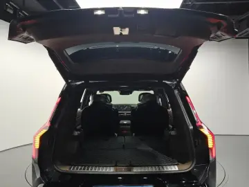 2023 Kia EV9 с пробегом 84 139 км