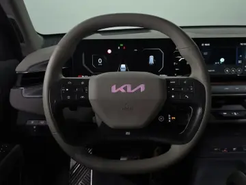 2023 Kia EV9 с пробегом 65 369 км