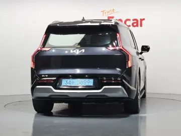 2023 Kia EV9 с пробегом 36 998 км