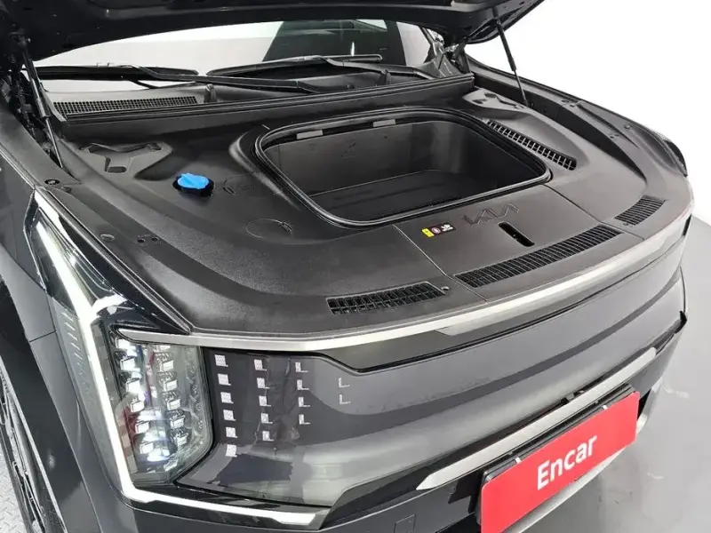 2023 Kia EV9 с пробегом 36 998 км
