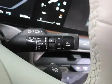 2023 Kia EV9 с пробегом 65 369 км
