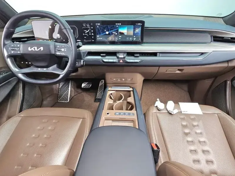 2023 Kia EV9 с пробегом 36 998 км