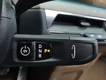 2023 Kia EV9 с пробегом 36 998 км