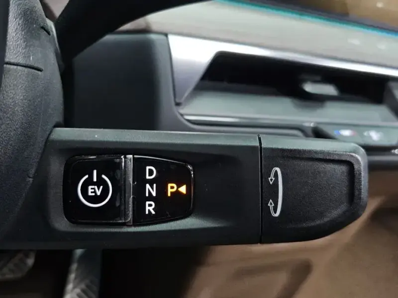 2023 Kia EV9 с пробегом 36 998 км