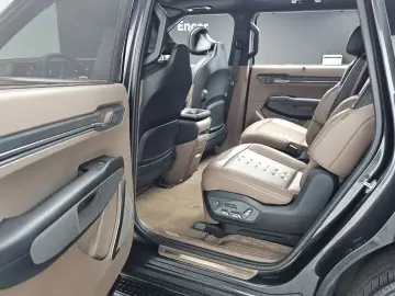 2023 Kia EV9 с пробегом 36 998 км