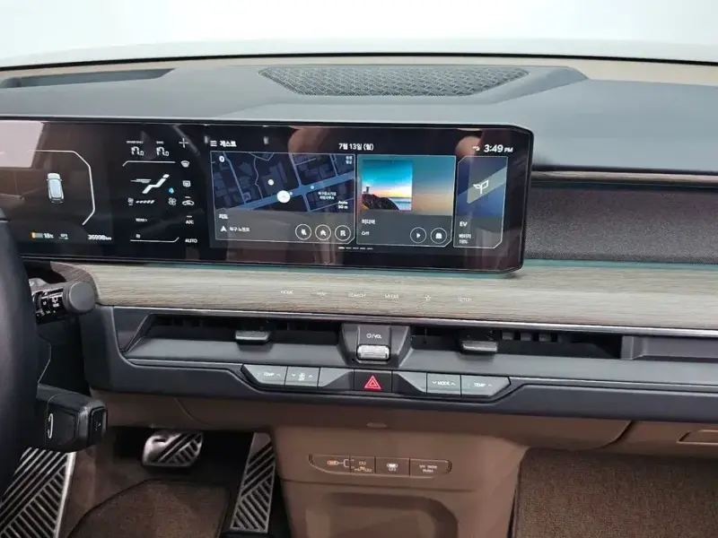 2023 Kia EV9 с пробегом 36 998 км