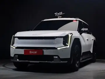 2023 Kia EV9 с пробегом 55 504 км