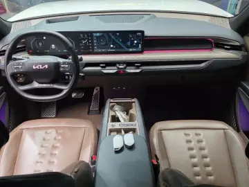 2023 Kia EV9 с пробегом 55 504 км