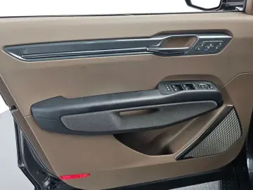 2023 Kia EV9 с пробегом 36 998 км