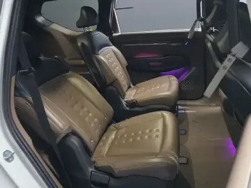 2023 Kia EV9 с пробегом 55 504 км