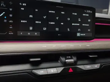 2023 Kia EV9 с пробегом 55 504 км