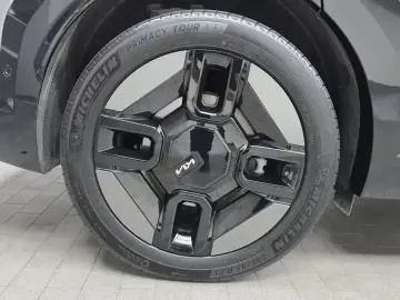 2025 Kia EV9 с пробегом 10 725 км