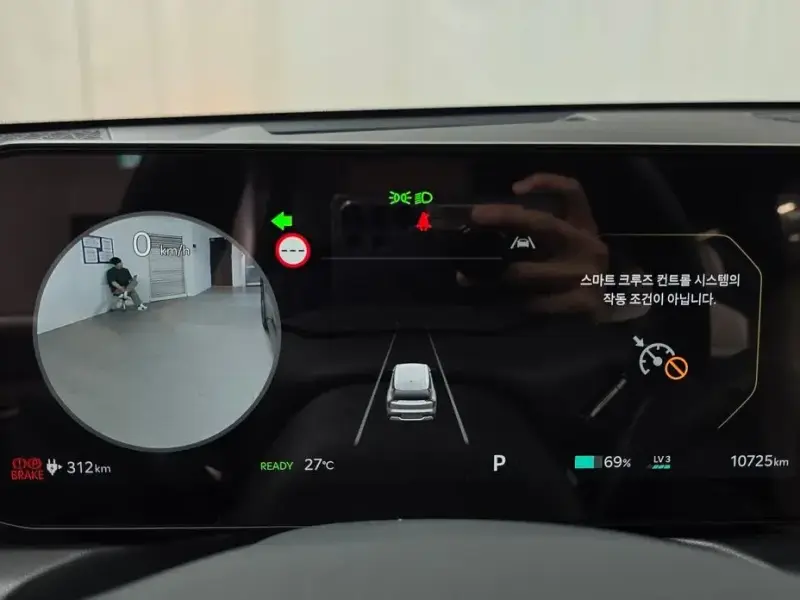 2025 Kia EV9 с пробегом 10 725 км