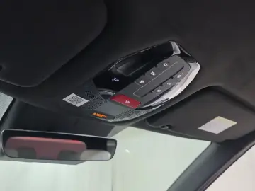2025 Kia EV9 с пробегом 10 725 км