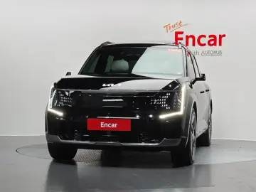 2025 Kia EV9 с пробегом 7 685 км