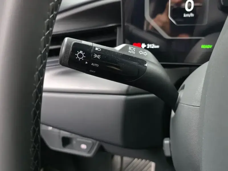 2025 Kia EV9 с пробегом 10 725 км