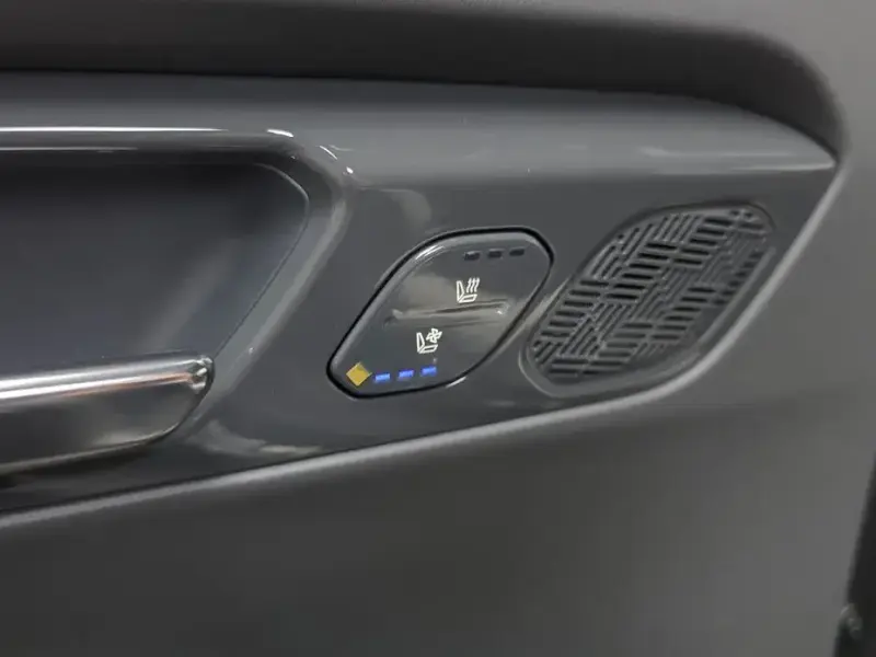 2025 Kia EV9 с пробегом 10 725 км