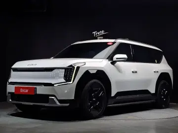 2023 Kia EV9 с пробегом 40 969 км