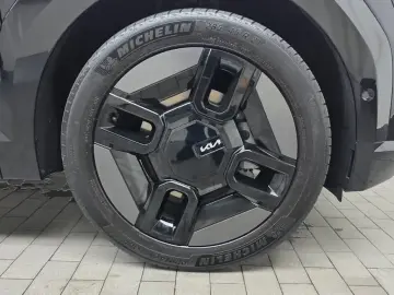 2025 Kia EV9 с пробегом 7 685 км