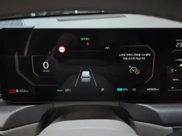 2023 Kia EV9 с пробегом 40 969 км