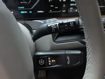 2023 Kia EV9 с пробегом 40 969 км