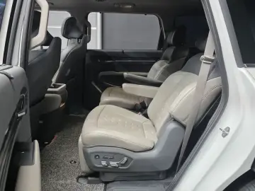 2023 Kia EV9 с пробегом 40 969 км