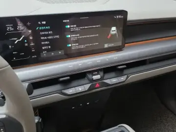 2023 Kia EV9 с пробегом 40 969 км