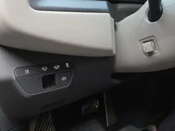 2023 Kia EV9 с пробегом 40 969 км