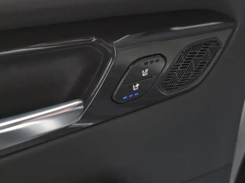 2023 Kia EV9 с пробегом 40 969 км