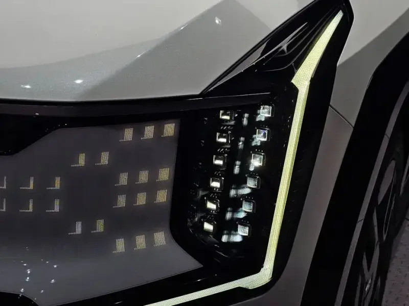 2023 Kia EV9 с пробегом 40 969 км