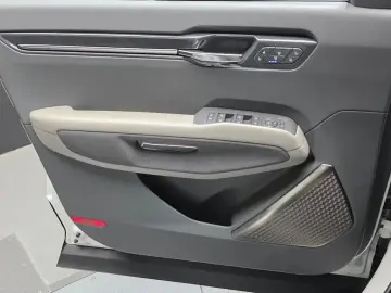2023 Kia EV9 с пробегом 40 969 км