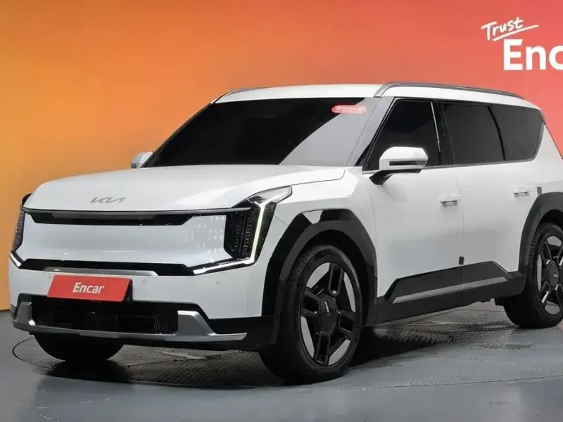 2023 Kia EV9 с пробегом 59 263 км