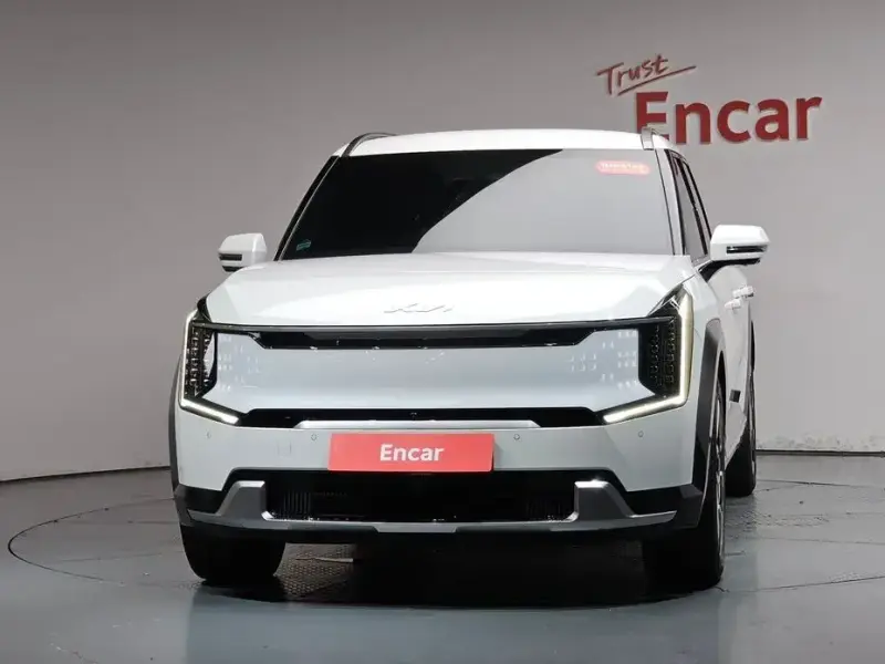 2023 Kia EV9 с пробегом 59 263 км