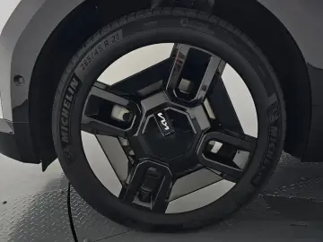 2023 Kia EV9 с пробегом 59 263 км
