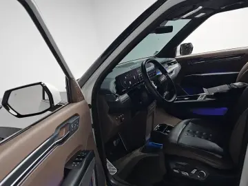 2023 Kia EV9 с пробегом 59 263 км