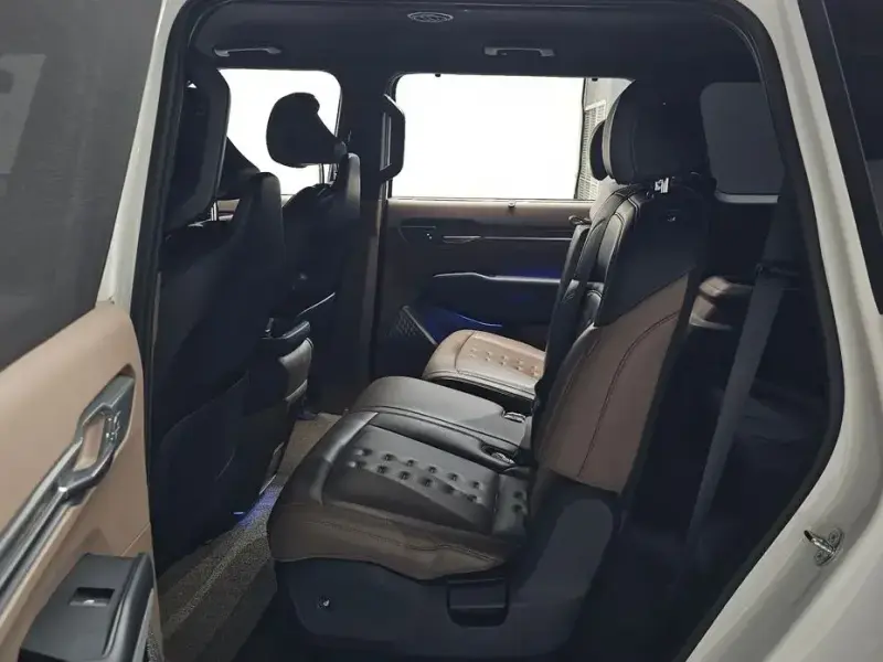 2023 Kia EV9 с пробегом 59 263 км