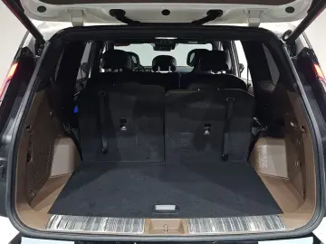 2023 Kia EV9 с пробегом 59 263 км