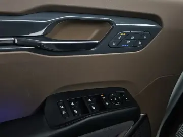 2023 Kia EV9 с пробегом 59 263 км