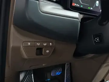 2023 Kia EV9 с пробегом 59 263 км