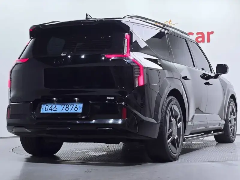 2023 Kia EV9 с пробегом 52 791 км