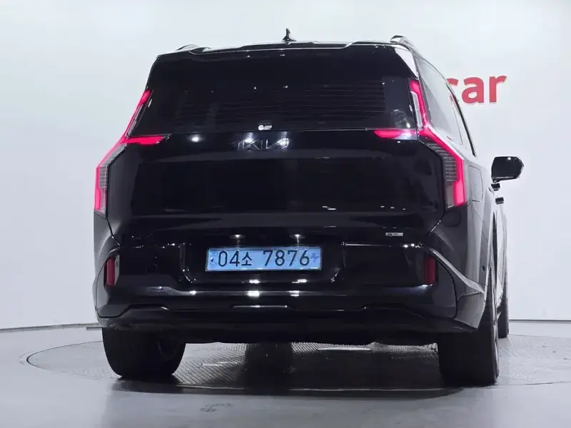 2023 Kia EV9 с пробегом 52 791 км