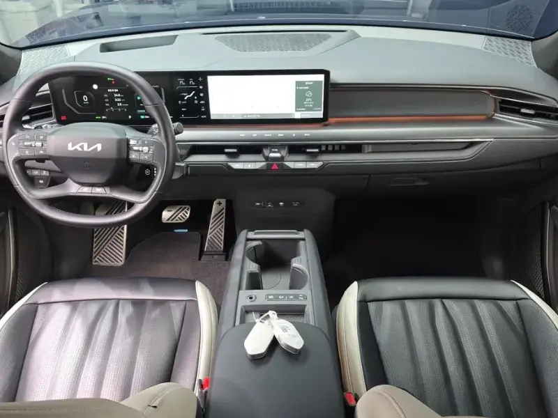 2023 Kia EV9 с пробегом 52 791 км