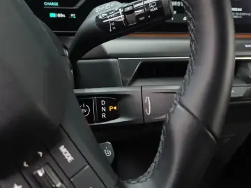 2023 Kia EV9 с пробегом 52 791 км