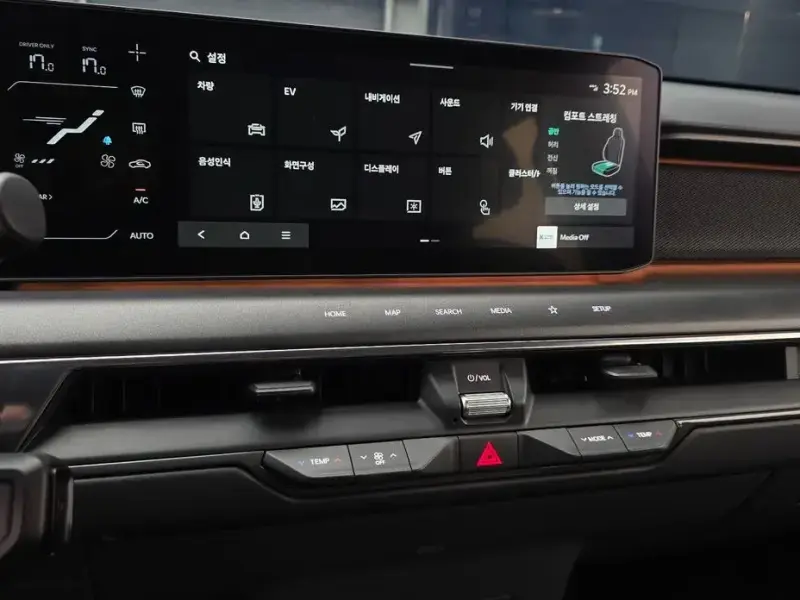 2023 Kia EV9 с пробегом 52 791 км