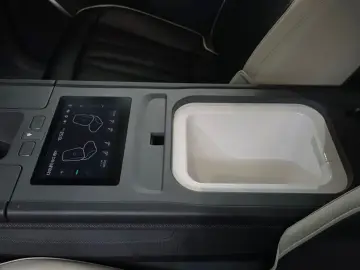 2023 Kia EV9 с пробегом 52 791 км