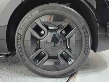 2023 Kia EV9 с пробегом 52 791 км