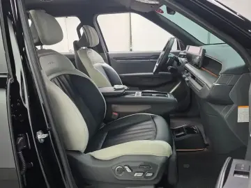 2023 Kia EV9 с пробегом 52 791 км