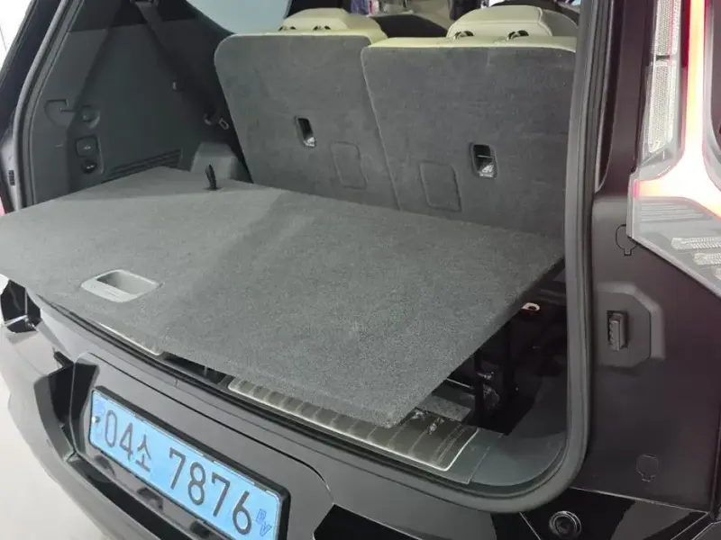 2023 Kia EV9 с пробегом 52 791 км