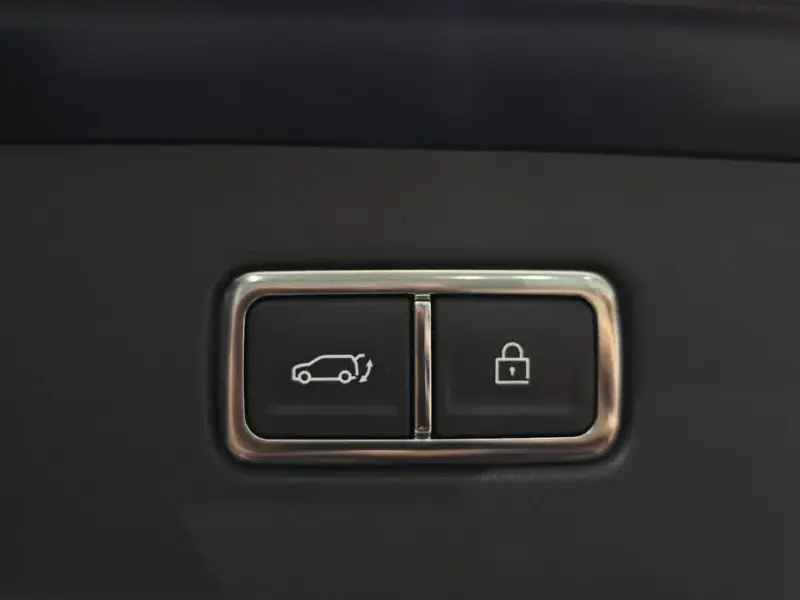 2023 Kia EV9 с пробегом 52 791 км